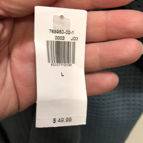 Old Navy Men’s Waffle Zip-Up - Picture 4 of 5